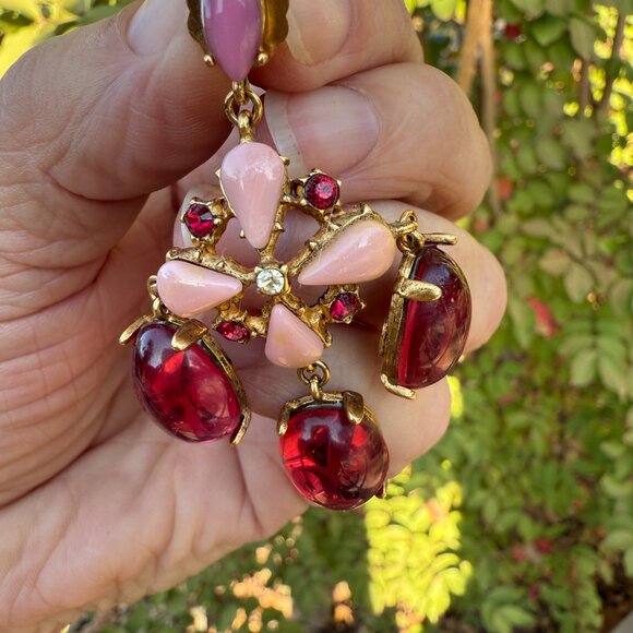 STUNNING VINTAGE GERARD YOSCA CHANDELIER EARRINGS - Picture 2 of 5